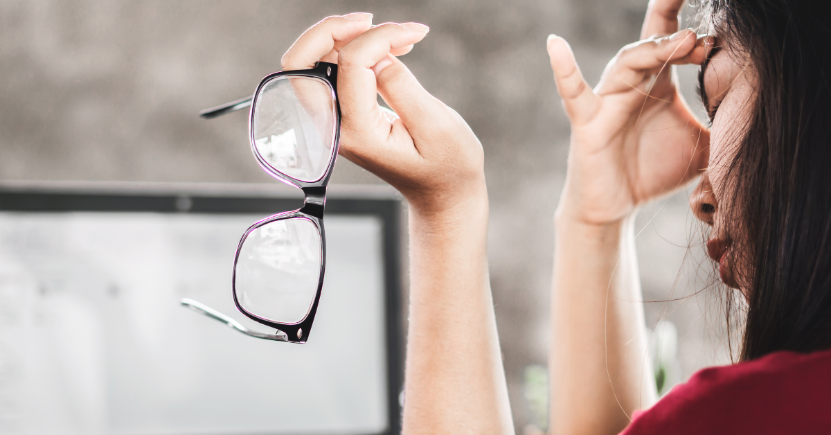 Tips for Alleviating Eye Strain in the Workplace associated image