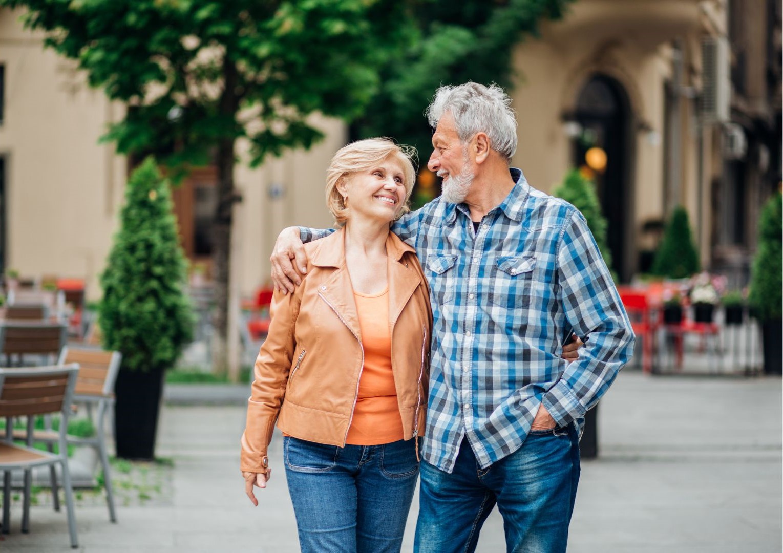 Vision Changes in Aging: What to Expect and How to Adapt associated image