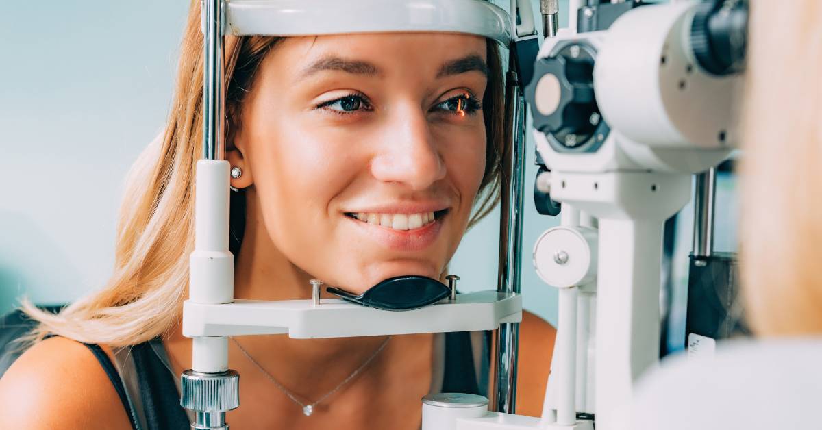 Why Your Vision Changes Even When Your Prescription Doesn’t associated image